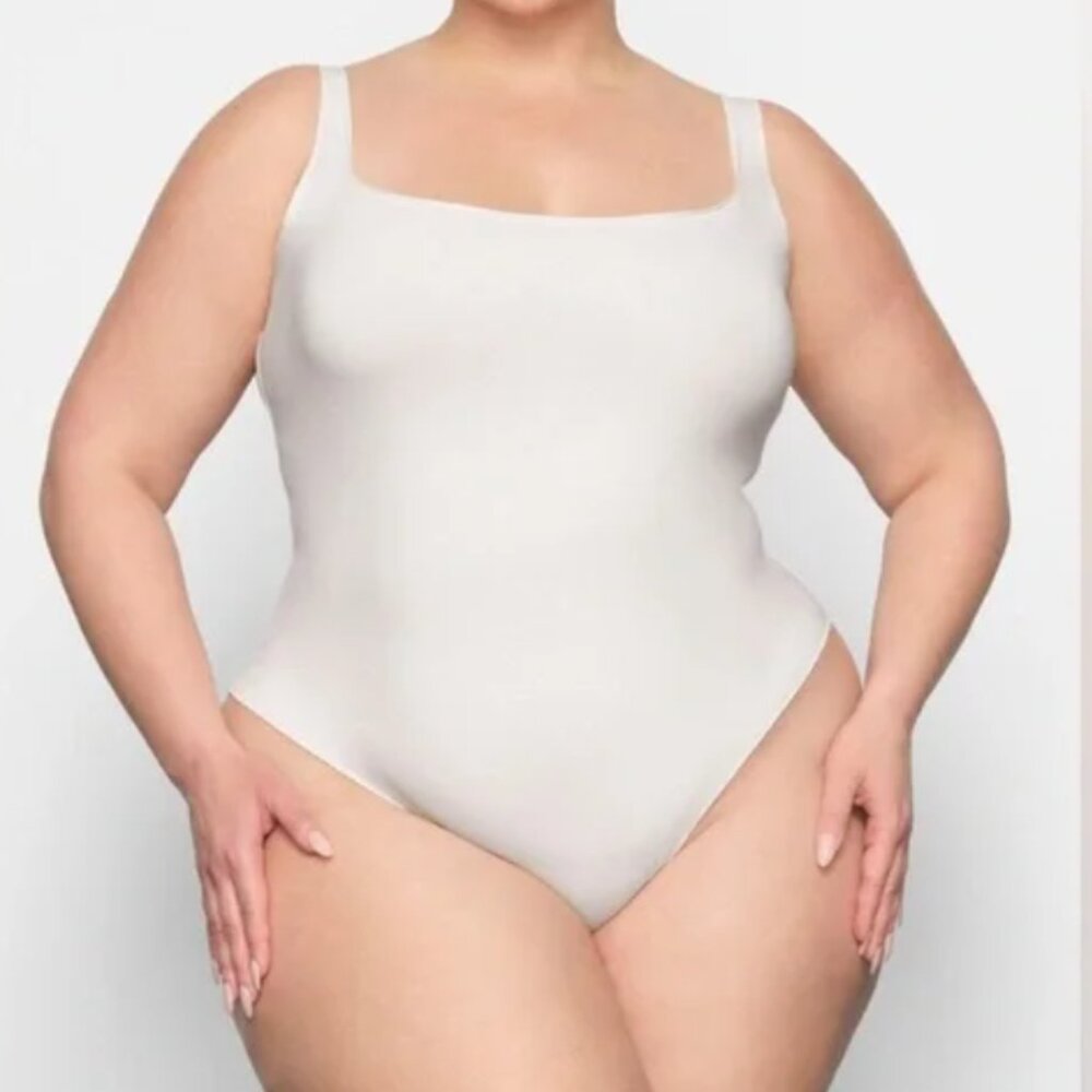 SKIMS Kim Kardashian Women's 4X Raw edge Intimates Bodysuit New w/ Tags!